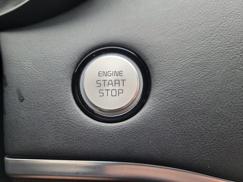 Used 2020 Kia Stinger GT2 AWD/4WD image 24
