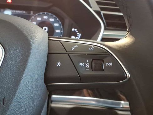 Certified 2025 Audi Q3 2.0T Premium w/ Convenience Package image 15