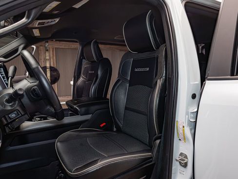 Used 2024 RAM 3500 Laramie w/ Night Edition image 19