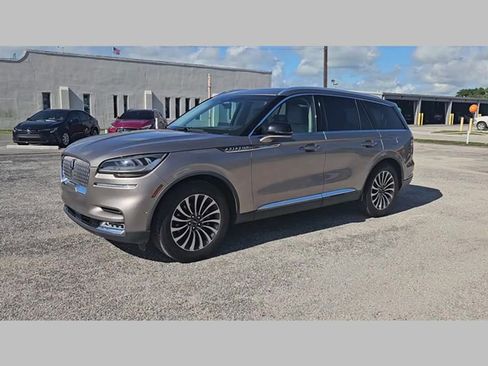 Used 2021 Lincoln Aviator Reserve w/ Equipment Group 201A image 16