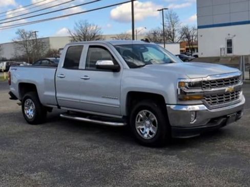 Used 2018 Chevrolet Silverado 1500 LT w/ All Star Edition AWD/4WD image 2