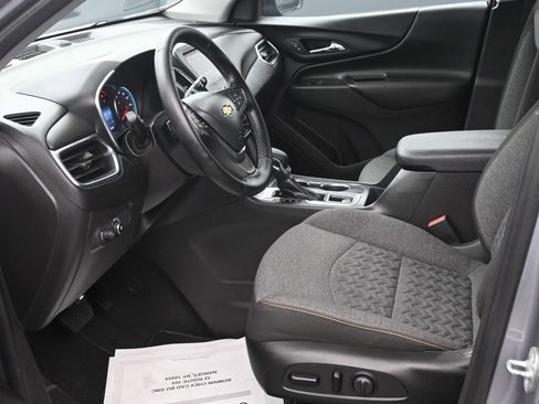 Certified 2024 Chevrolet Equinox LT FWD image 10