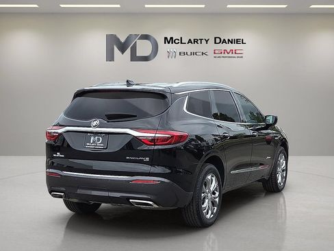 Certified 2019 Buick Enclave Avenir w/ Avenir Technology Package AWD/4WD image 13