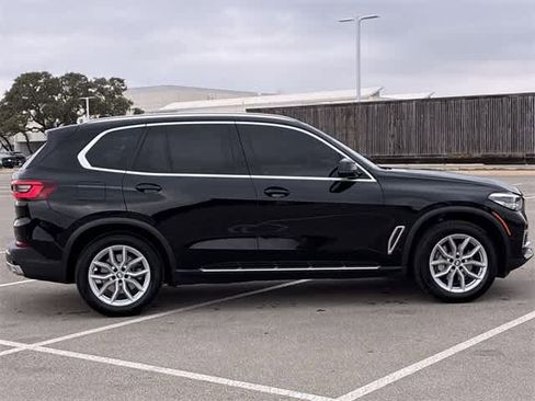 Used 2023 BMW X5 xDrive40i w/ Climate Comfort Package image 7