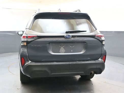 Certified 2025 Subaru Forester Premium AWD/4WD image 4