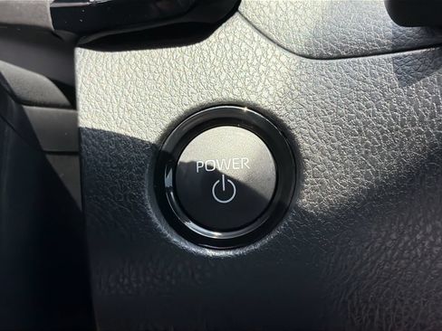 Used 2026 Toyota Camry SE FWD image 28