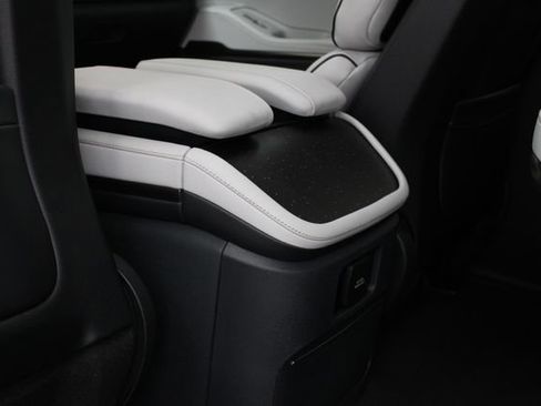 New 2026 Lincoln Navigator L Black Label AWD/4WD image 37