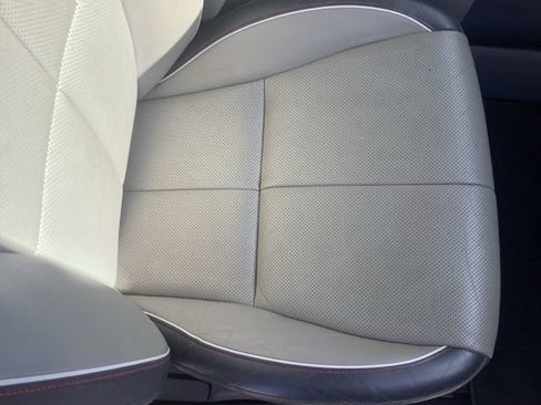 Used 2018 Kia Sedona LX w/ LX Essentials Premium Package FWD image 15