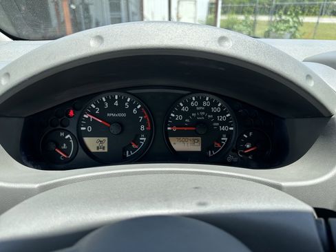 Used 2017 Nissan Frontier SV w/ SV Value Truck Package AWD/4WD image 9