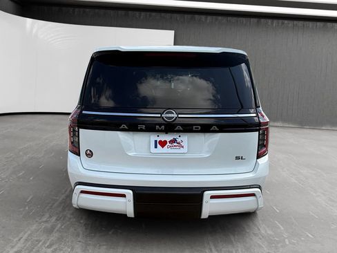 Used 2025 Nissan Armada SL w/ Captain's Chari Seat Package AWD/4WD image 4