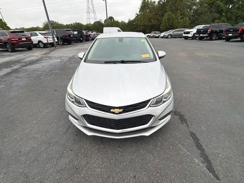 Used 2017 Chevrolet Cruze LS FWD image 14