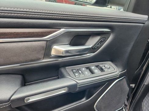 Used 2025 RAM 1500 Laramie image 12