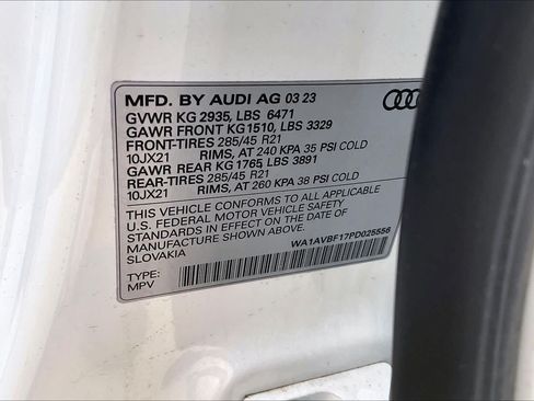 Used 2023 Audi Q8 Premium w/ Convenience Package AWD/4WD image 34