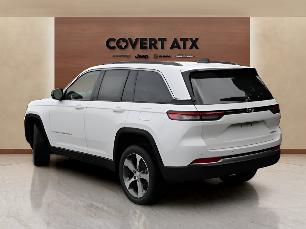New 2026 Jeep Grand Cherokee Limited RWD image 3
