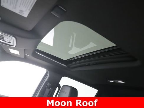 Used 2024 GMC Sierra 2500 AT4 w/ AT4 Premium Plus Package AWD/4WD image 19