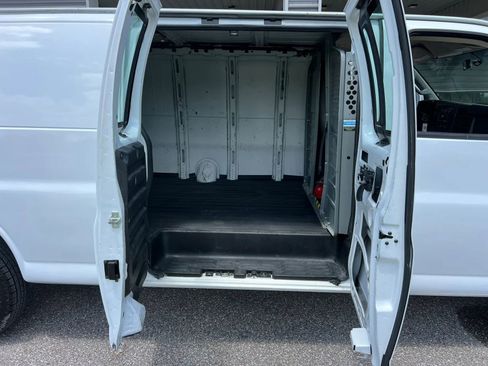 Used 2019 Chevrolet Express 2500 Extended w/ Driver Convenience Package RWD image 19