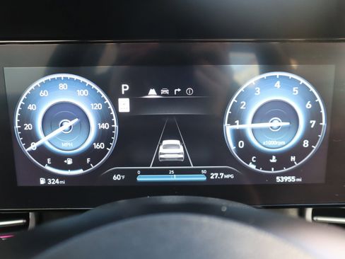 Used 2024 Hyundai Elantra SEL FWD image 33