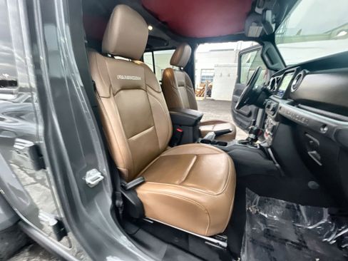 Used 2020 Jeep Wrangler Unlimited Rubicon w/ Dual Top Group image 27