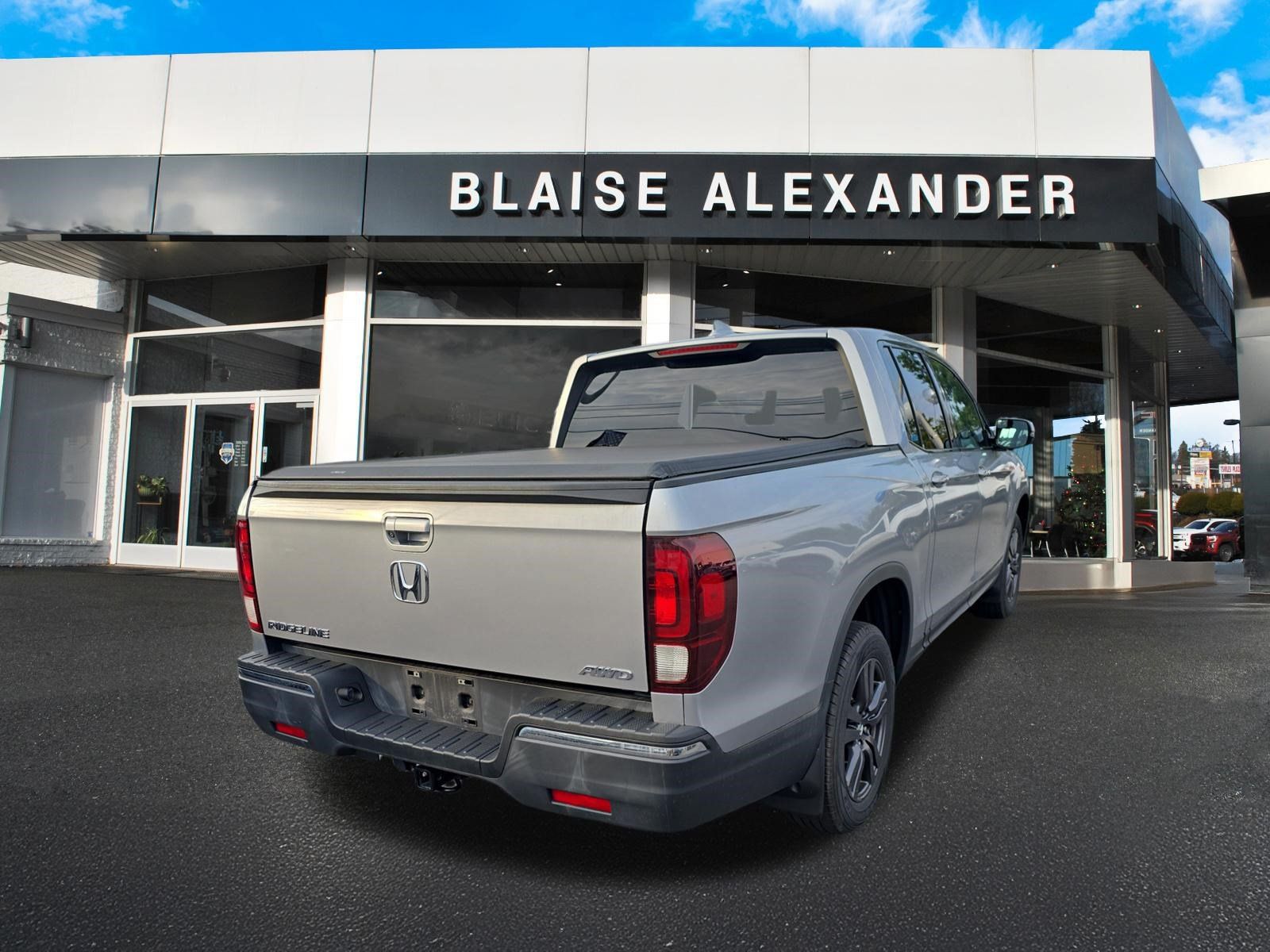 Used 2019 Honda Ridgeline Sport image 3