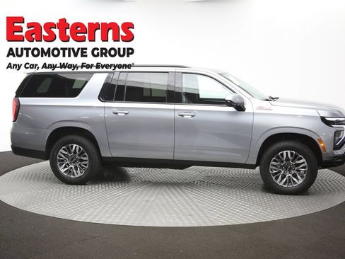 Used 2025 Chevrolet Suburban Z71 AWD/4WD image 50