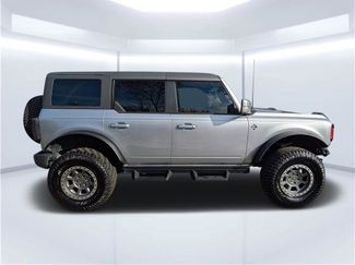 Used 2023 Ford Bronco Outer Banks video 2