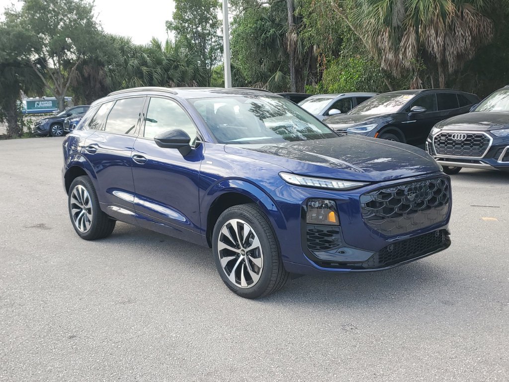 New 2026 Audi Q3 quattro 2.0T AWD/4WD image 2