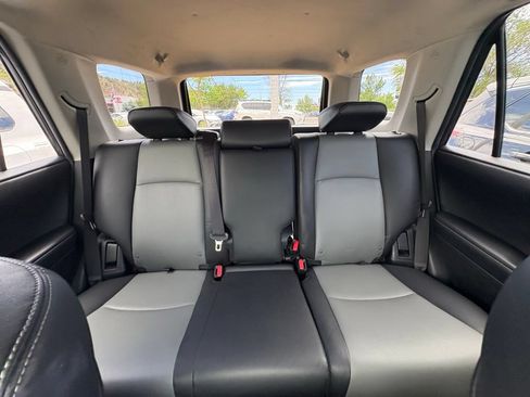 Used 2018 Toyota 4Runner SR5 Premium AWD/4WD image 6