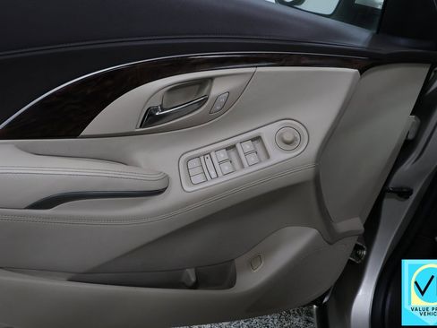 Used 2014 Buick LaCrosse Leather image 19