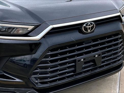 Used 2024 Toyota Grand Highlander XLE image 29