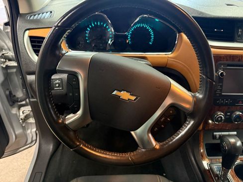 Used 2014 Chevrolet Traverse LT AWD/4WD image 13