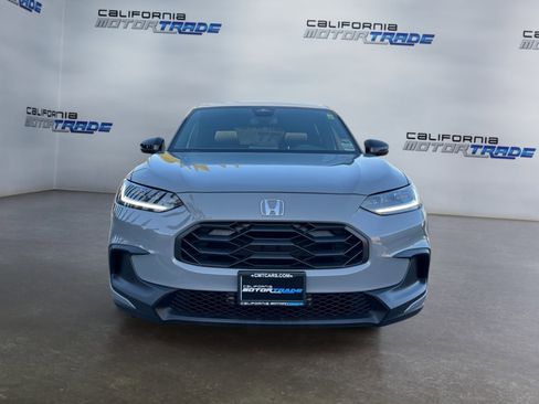 Used 2025 Honda HR-V Sport image 2