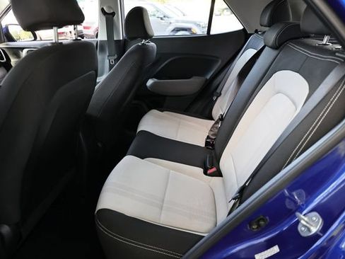 Used 2023 Hyundai Venue SEL FWD image 26