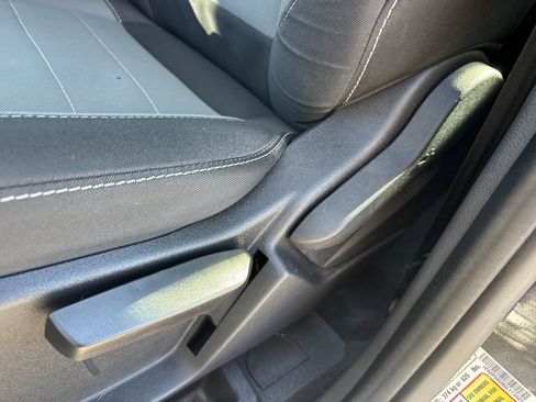 Used 2016 Ford C-MAX SE image 19