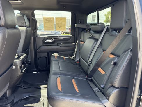 Used 2025 GMC Sierra 2500 AT4 AWD/4WD image 31