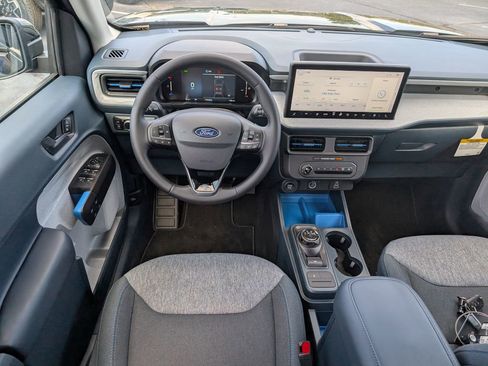 New 2025 Ford Maverick XLT w/ XLT Luxury Package image 7