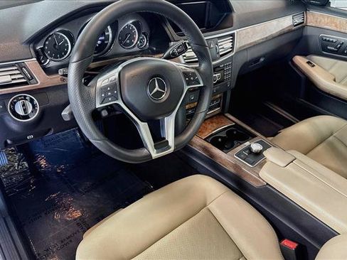 Used 2013 Mercedes-Benz E 350 Sedan image 9