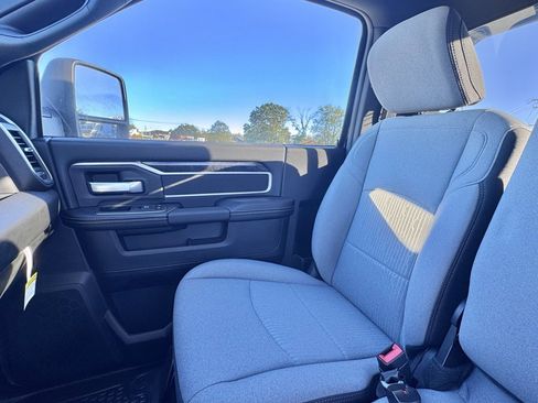 New 2024 RAM 4500 SLT w/ Quick Order Package 2YG SLT image 15