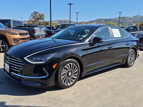 Used 2023 Hyundai Sonata SEL FWD image 3