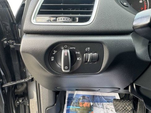 Used 2017 Audi Q3 2.0T Premium image 23