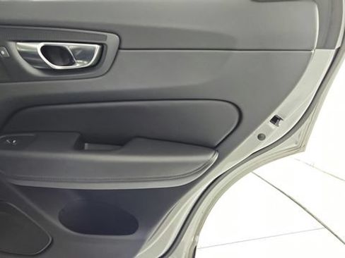 Certified 2023 Volvo XC60 B5 Plus w/ Protection Package Premier FWD image 31