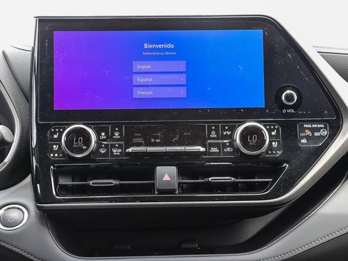 New 2026 Toyota Highlander Limited AWD/4WD image 18