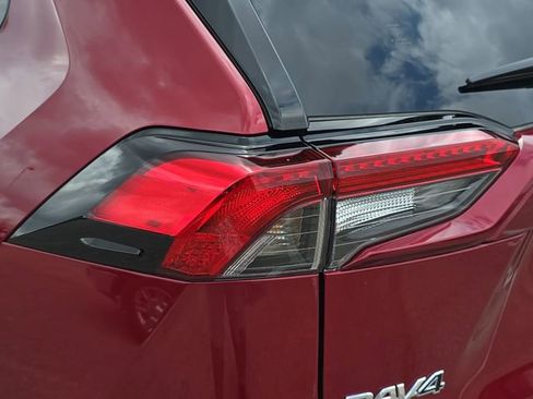 Used 2025 Toyota RAV4 LE image 33