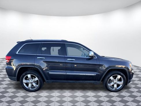 Used 2013 Jeep Grand Cherokee Limited w/ Luxury Group II image 4