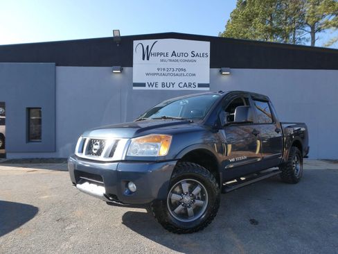 Used 2015 Nissan Titan PRO-4X w/ Pro-4x Luxury Package image 2