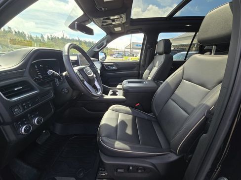 Used 2022 GMC Yukon SLT w/ SLT Luxury Package AWD/4WD image 16