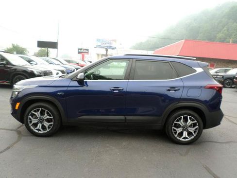 Used 2021 Kia Seltos EX AWD/4WD image 9