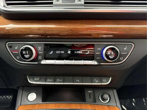 Certified 2023 Audi Q5 2.0T Premium Plus w/ Premium Plus Package AWD/4WD image 17