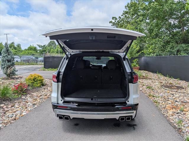 Used 2025 GMC Acadia Denali FWD image 20
