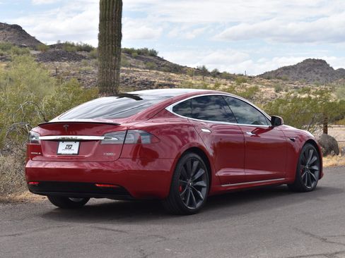 Used 2017 Tesla Model S P100D AWD/4WD image 8