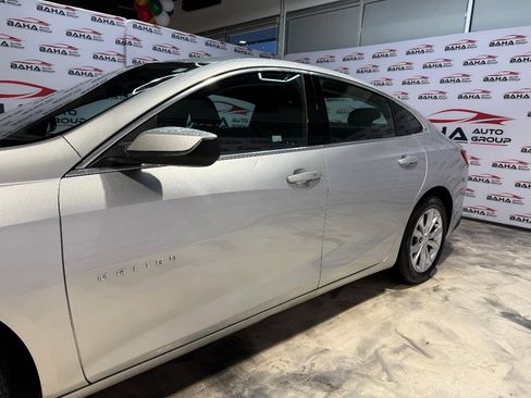 Used 2022 Chevrolet Malibu LT image 3